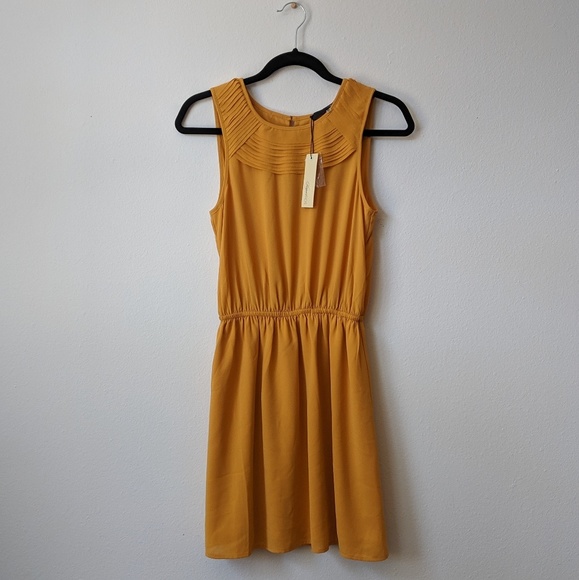 Sugarlips Magnolia Dress - Picture 4 of 5